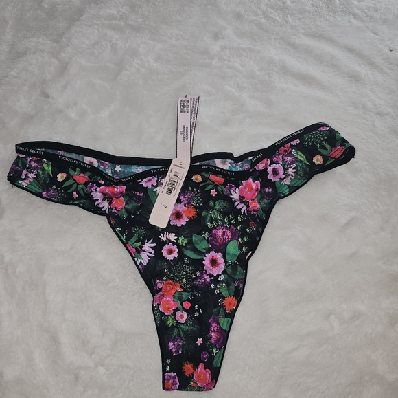 Victoria Secret underwear - Picture 4 of 7